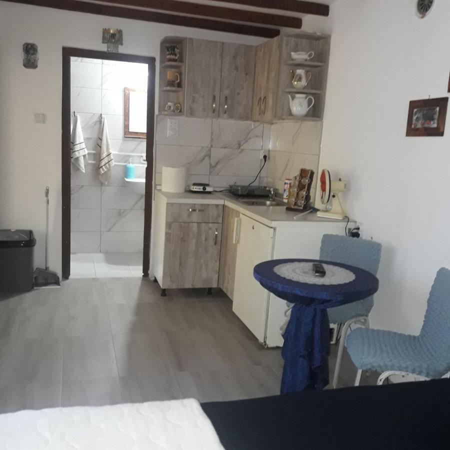 Sljivik Pensionat Ni Exteriör bild